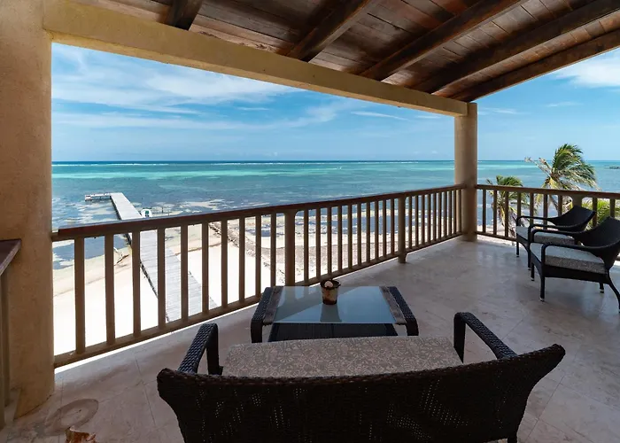 Сasa de vacaciones Residences At Barrier Reef 1-1c Oceanfront 2 Bedroom By Floreo