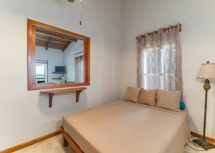 Сasa de vacaciones Residences At Barrier Reef 1-1c Oceanfront 2 Bedroom By Floreo *