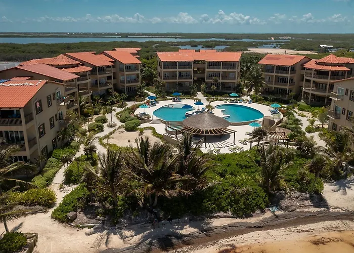 Residences At Barrier Reef 1-1c Oceanfront 2 Bedroom By Floreo